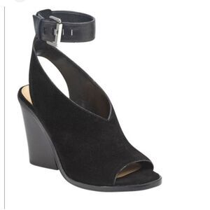 Marc Fisher LTD Vidal Peep Toe City Sandal